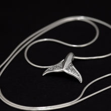 Load image into Gallery viewer, World Treasure Whale Tail Necklace
