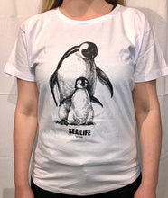 Load image into Gallery viewer, SEA LIFE Sydney Penguin &amp; Baby Ladies t-shirt White
